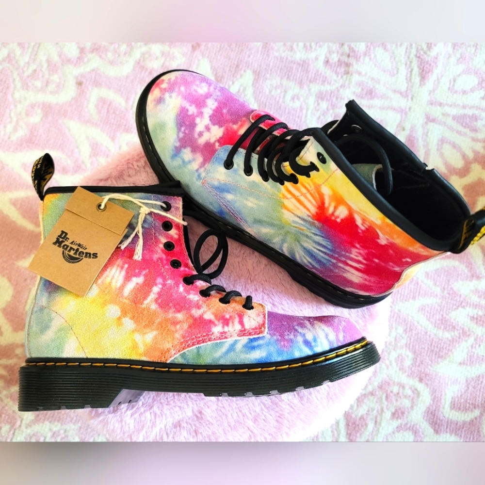 Dr. Martens 1460 tie dye soft suede boots - Fits Womens Sz: 6